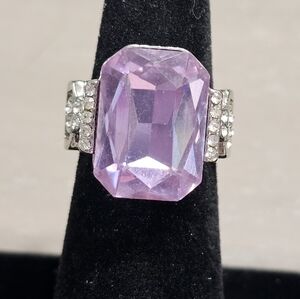 3/$10 Paparazzi You Can Countess On Me Stretch Ring In Purple